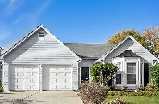 4402 Grove Dr NW Acworth GA 30101
