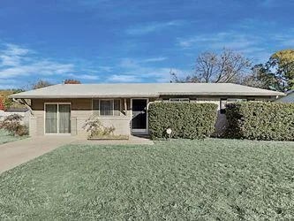 1305 Bryan Dr Bedford TX 76022