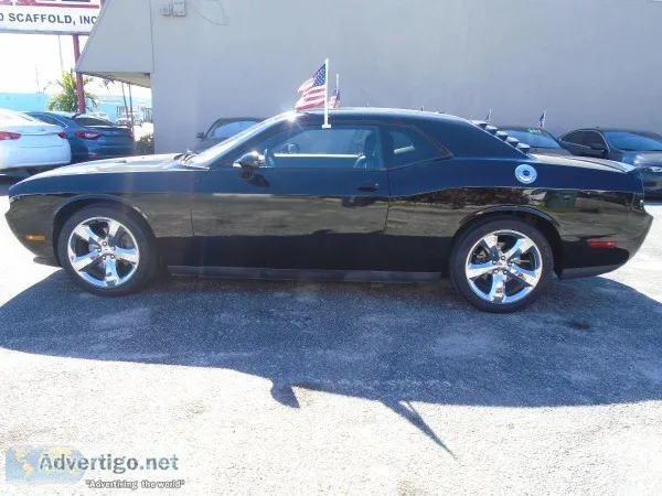 Dodge Challenger &reg&trade SXT Plus - BlackBlack Leather - Navi