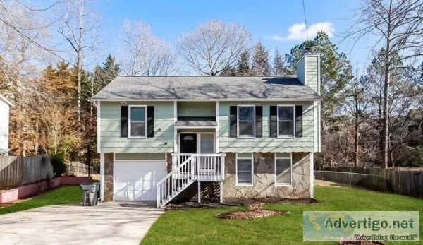 1061 Park Creek Cir Lawrenceville GA 30044