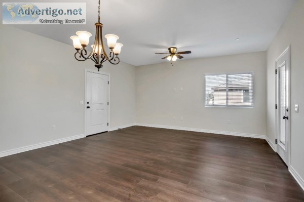 Luxury 3 Bd 2 Ba Apartment w. Garage All Appliances 