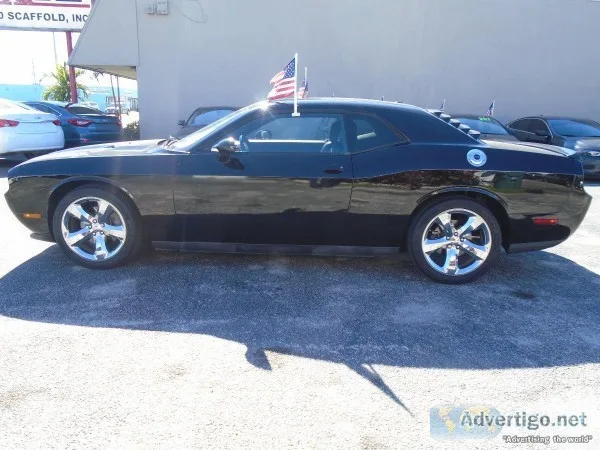 Dodge Challenger &reg&trade SXT PLUS - BLACKBLACK LEATHER NAVIGA