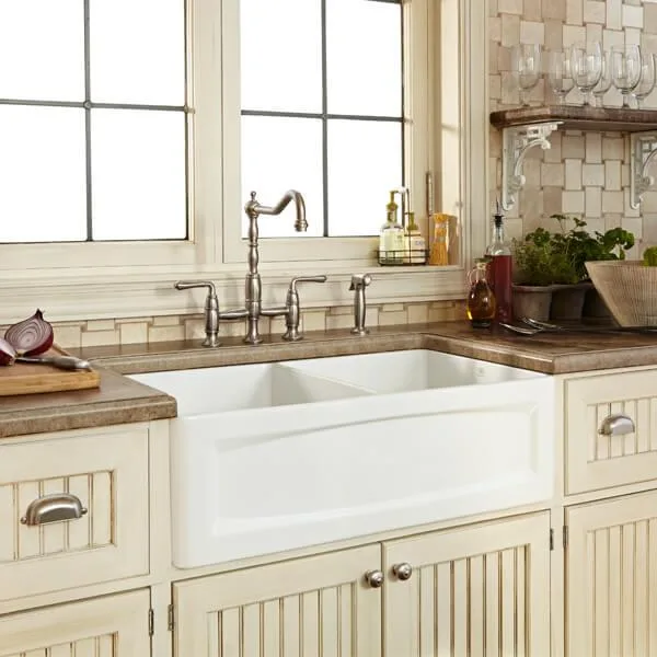 Hillside 33 Inch Apron Kitchen Sink