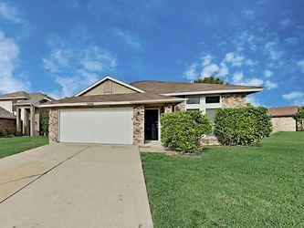 5302 Barberry Dr Arlington TX 76018