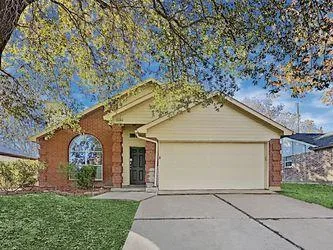 4924 Green Hollow Dr Arlington TX 76017