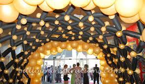 Christmas Decorations With Balloons