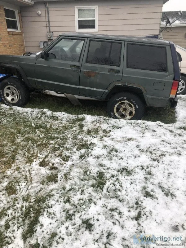 Rust free 98 Xj rolling shell