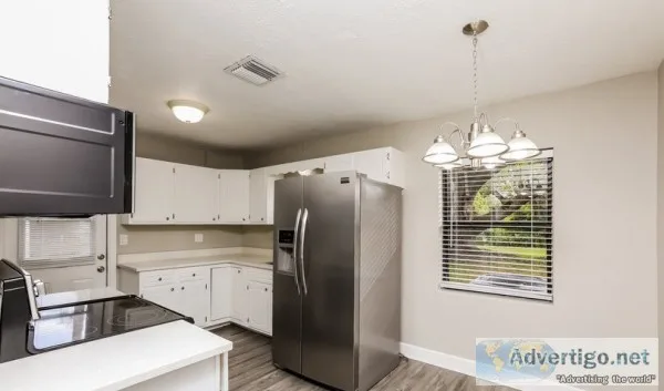 Welcome to 1718 courtland st orlando, fl 32804