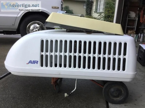 RV air conditioner