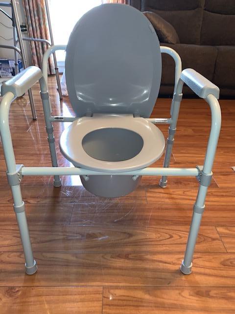 PORTABLE TOILET