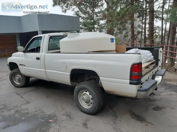 Pickup mounted water tank