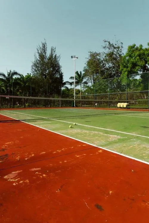 Play Tennis In Tennis Courts In Gold Coast
