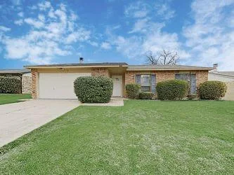 7143 Hedge Dr Dallas TX 75249