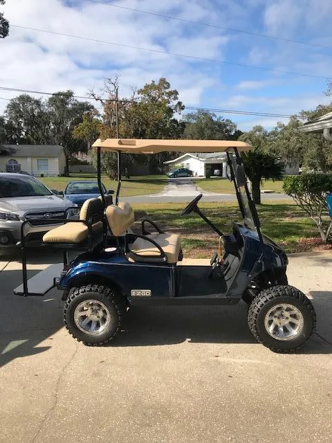 2016 EZGO Golf Cart