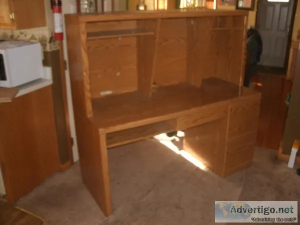 Desk for sale.