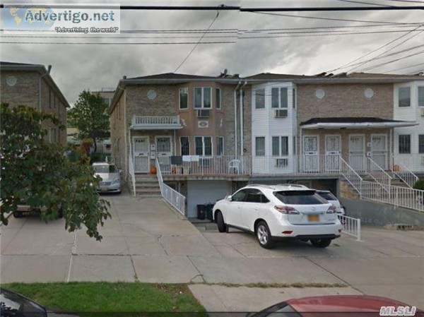 (ID1385391) Beautiful Well Kept 3 BR Apt On 1st Floor Of 2 Famil