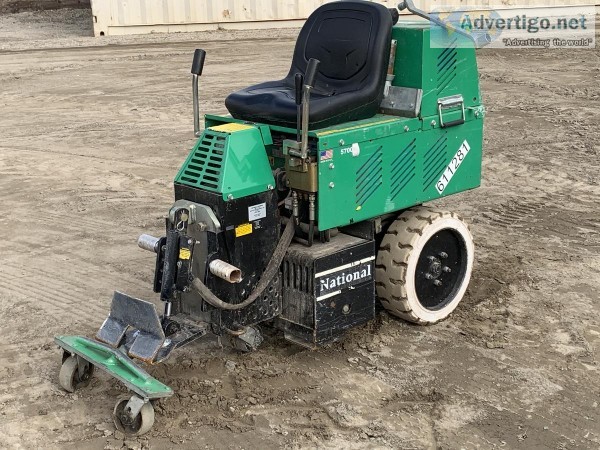 2014 NATIONAL 5700 RIDE-ON FLOOR SCRAPER 1379-02