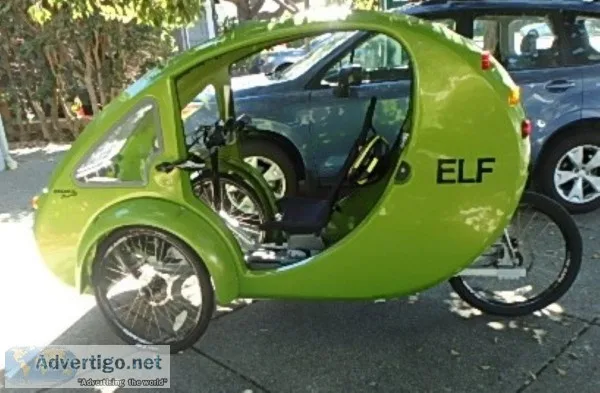 ELF E-Trike with solar panel cab