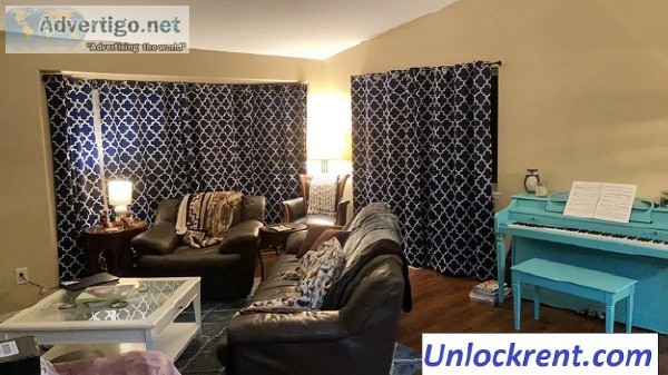 Master Bedroom with private bath for rent