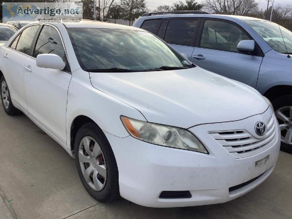 2009 Toyota Camry 5 Speed Sedan  Leather  1 Owner  Warranty