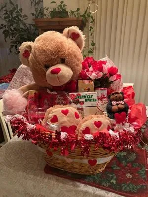 Large Sweet Heart Bear Basket