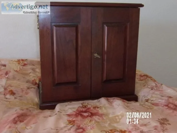 Solid Wood Jewelry Box for Valentine s Day