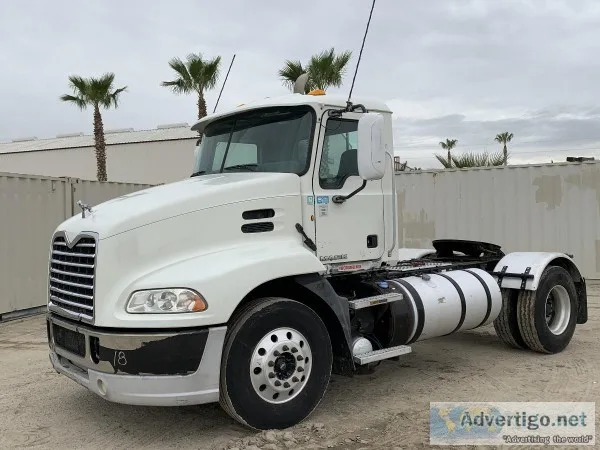 2011 MACK CXU612 TRUCK TRACTOR 796-03