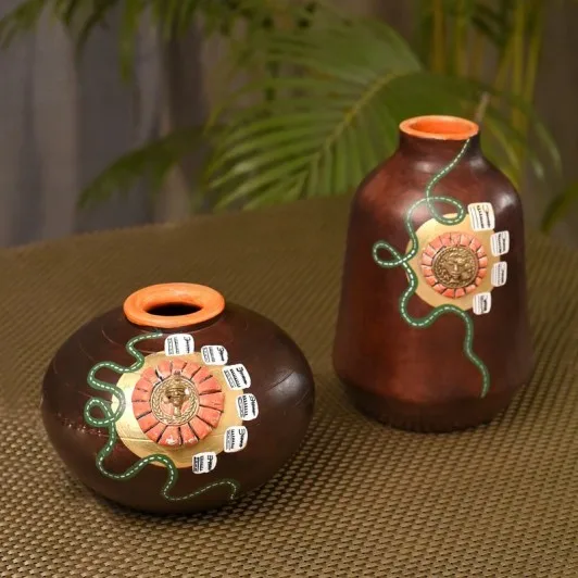 Decorative flower vase