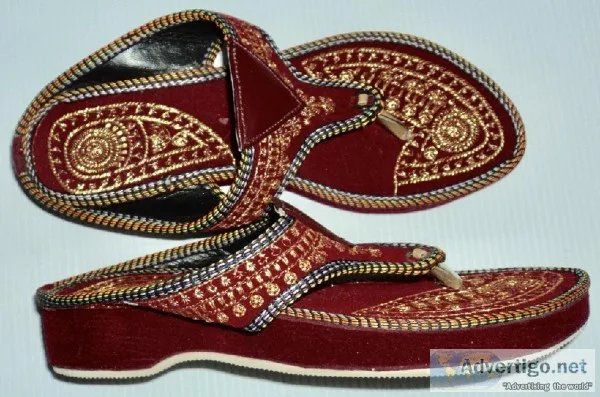 New - Women&rsquos Burgundy Shoes