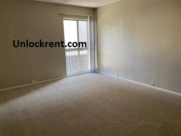 3 BR 1500 ft&sup2 &ndash NOT AVAILABLE 3BR1B1550 sq ft inc utili
