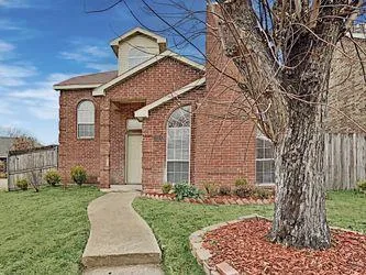 1351 Overlook Dr Lewisville TX 75067