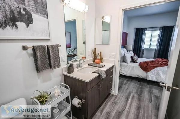 Renovated 2 bedroom 1 bathroom apartment For rent