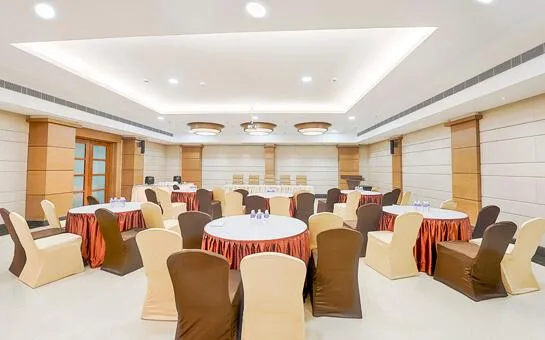 choose the best conference halls in Coimbatore