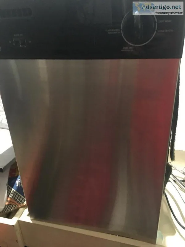 GE 18&quot stainless steel dishwasher like new cond