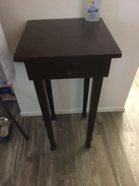 Table 31x15x15 brown w drawer