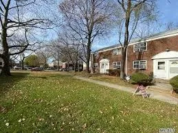 (ID1386444) Sunny and Spacious 2 Bedroom 1st Floor Garden Apartm