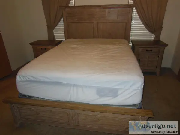 Four Piece Bedroom Set - Queen Bed