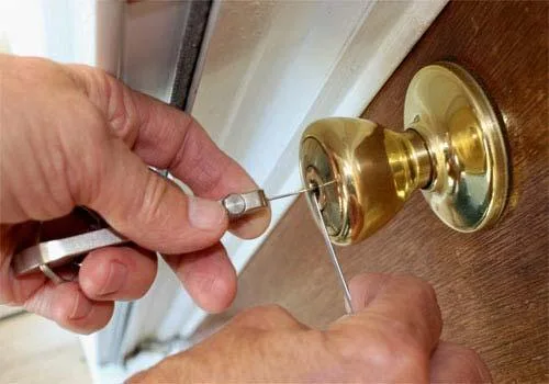 How to Choose a Suitable Locksmith in Hell&rsquos Kitchen