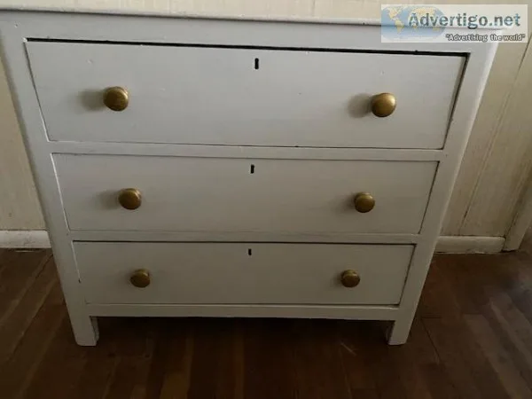 FREE DELIVERY Gorgeous Solid Wood Dresser  Chest