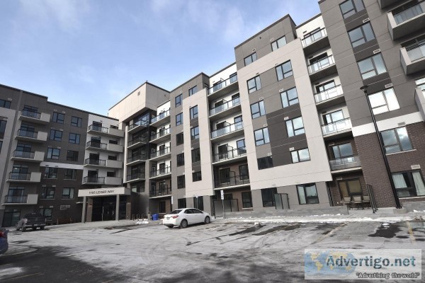 1 Bedroom Plus Den For Lease in Hawthorne South Village Condo