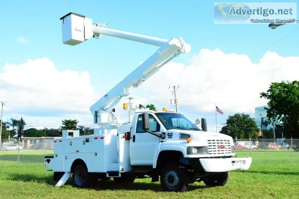2009 GMC C5500 Altec Bucket Truck 42FT
