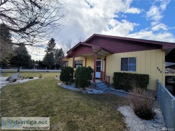 Fully Fenced Nice Corner Lot