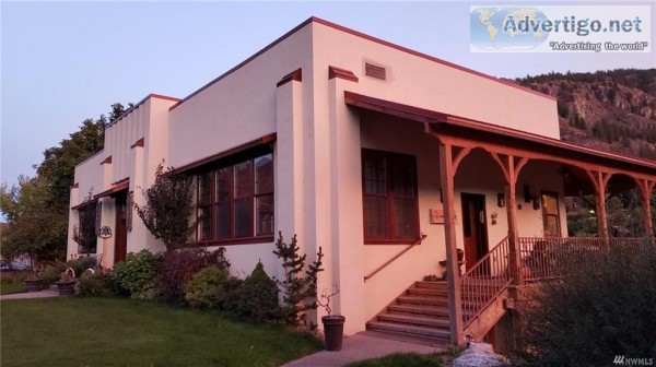 Beautifully Remodeled Historic Schoolhouse