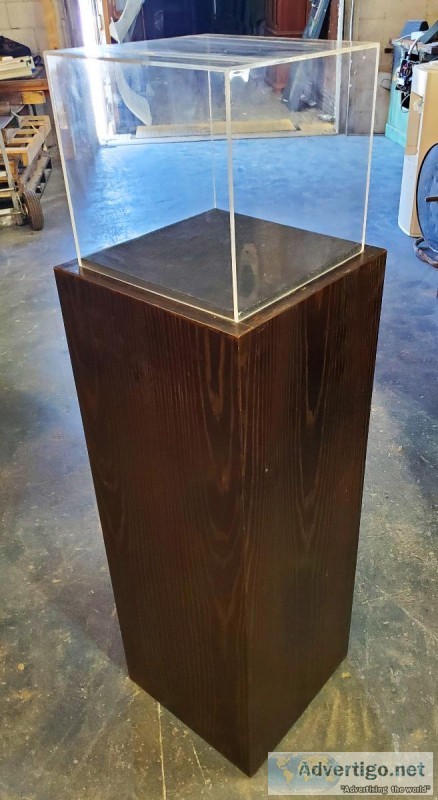 Oak Display Pedestal