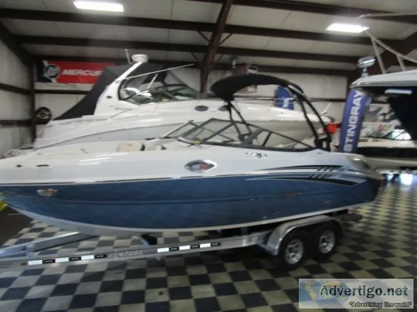2021 STINGRAY 235 LR