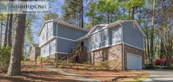 215 Hauteur Pl SW Lilburn GA 30047