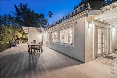 4BEDROOMS Beautiful home in the hills of Sherman Oaks South of t
