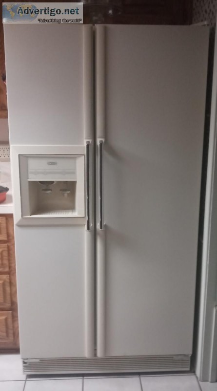 Roper Almond Refrigerator