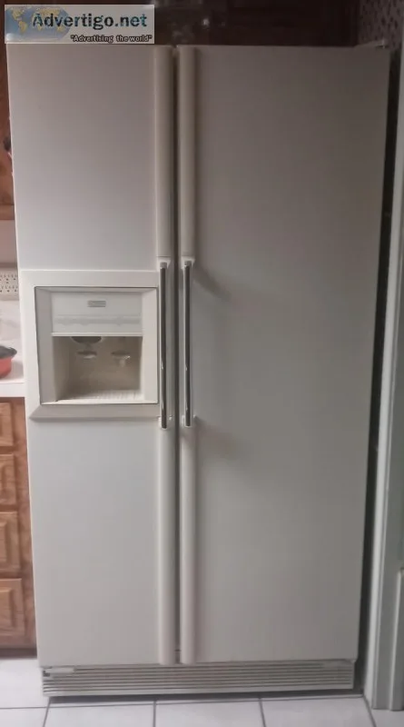 Roper Almond Refrigerator