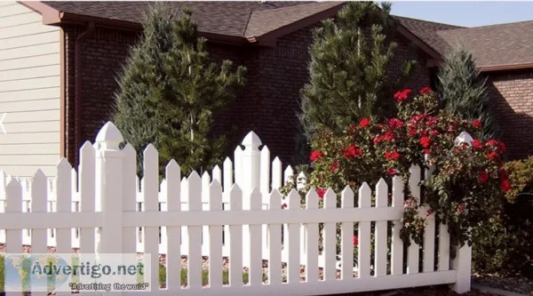 Keep your privacy intact by installing a vinyl privacy fence